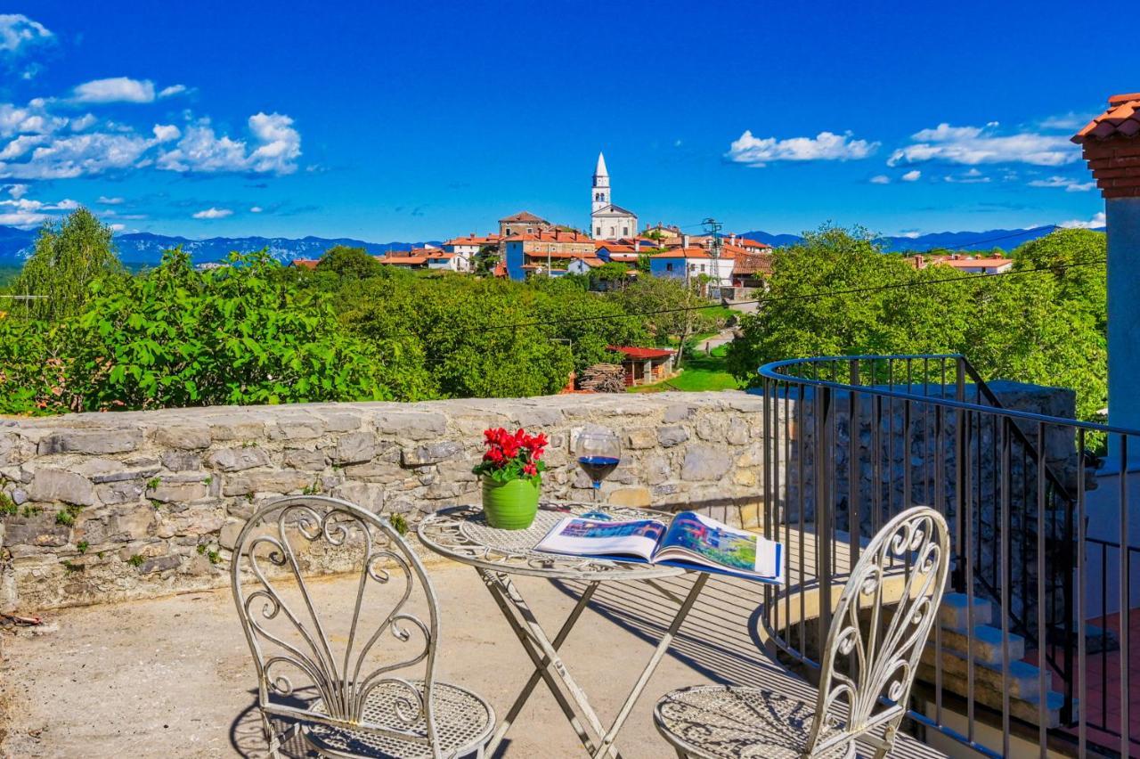 Вілла Karst House Zan Pliskovica With Private Pool Дутовлє Екстер'єр фото